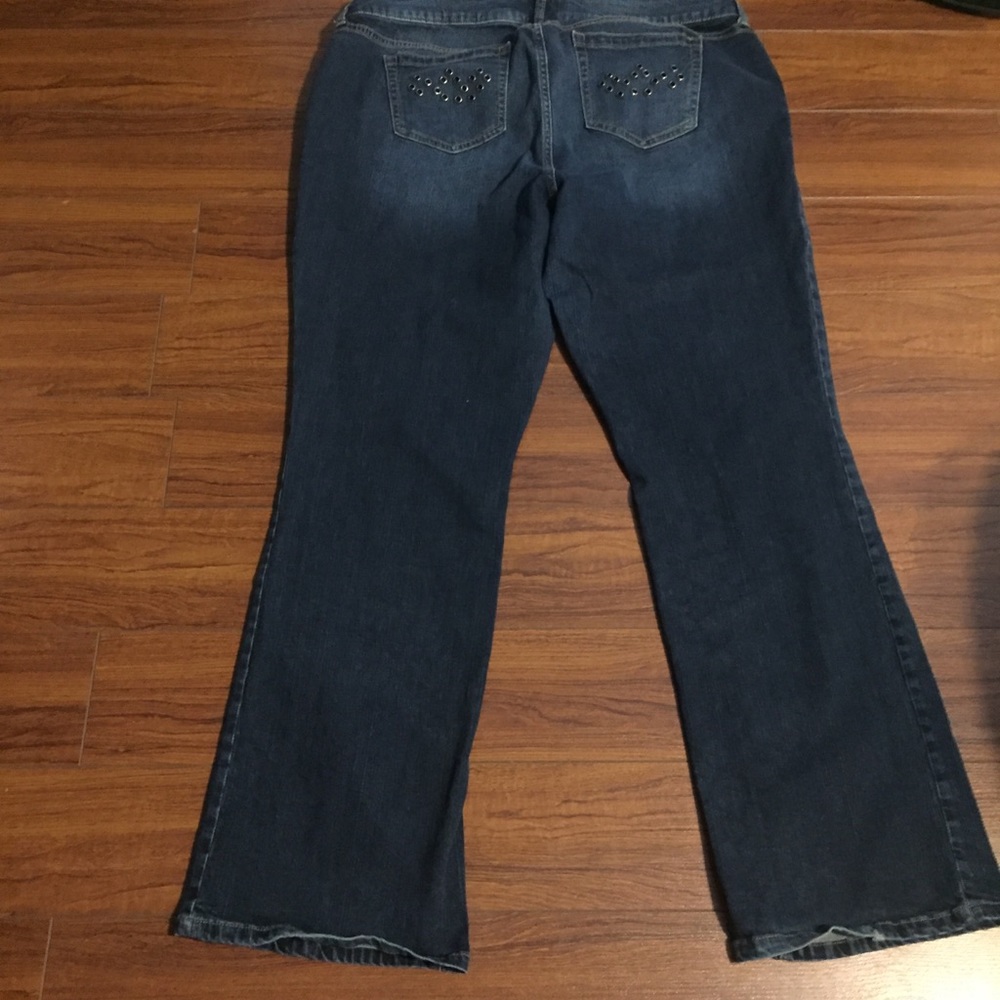 Torrid Jeans - Picture 4 of 8